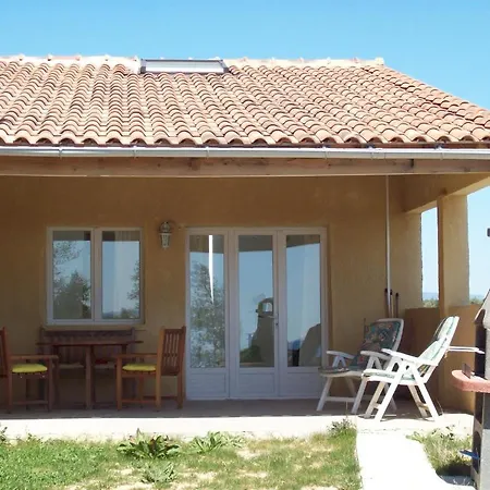 Holiday home Domaine La Fontaine Du Cade *